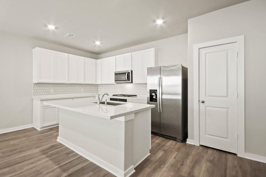 Furnished interior view inside a new home in Westridge Cove, Conroe (Image 11). Furnished interior view inside a new home in Westridge Cove, Conroe (Image 11).