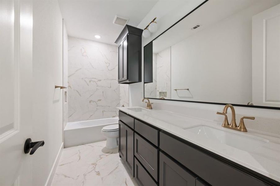 Furnished interior view inside a new home in NorthGlen, Haslet (Image 12).