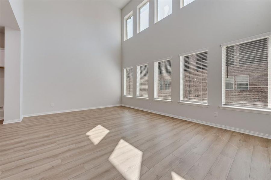 Spacious, unfurnished interior of a new home in , Frisco (Image 23).