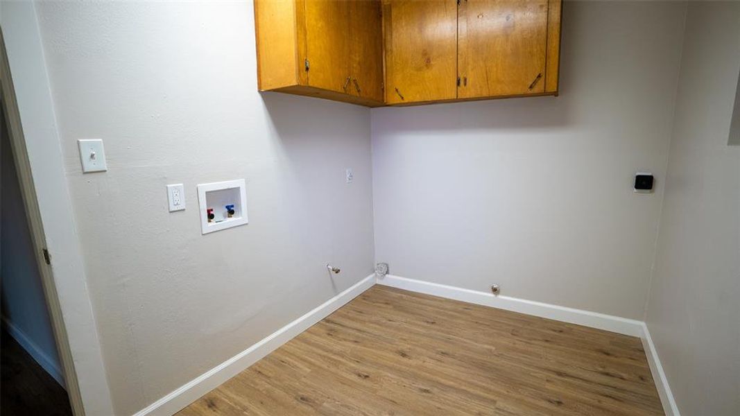 Spacious, unfurnished interior of a new home in , Paris (Image 14). Spacious, unfurnished interior of a new home in , Paris (Image 14).