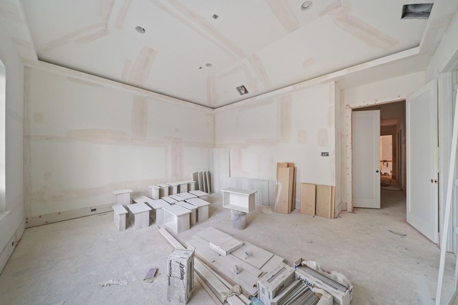 At 17x15, you've got space for a king-size bed and a sitting area!