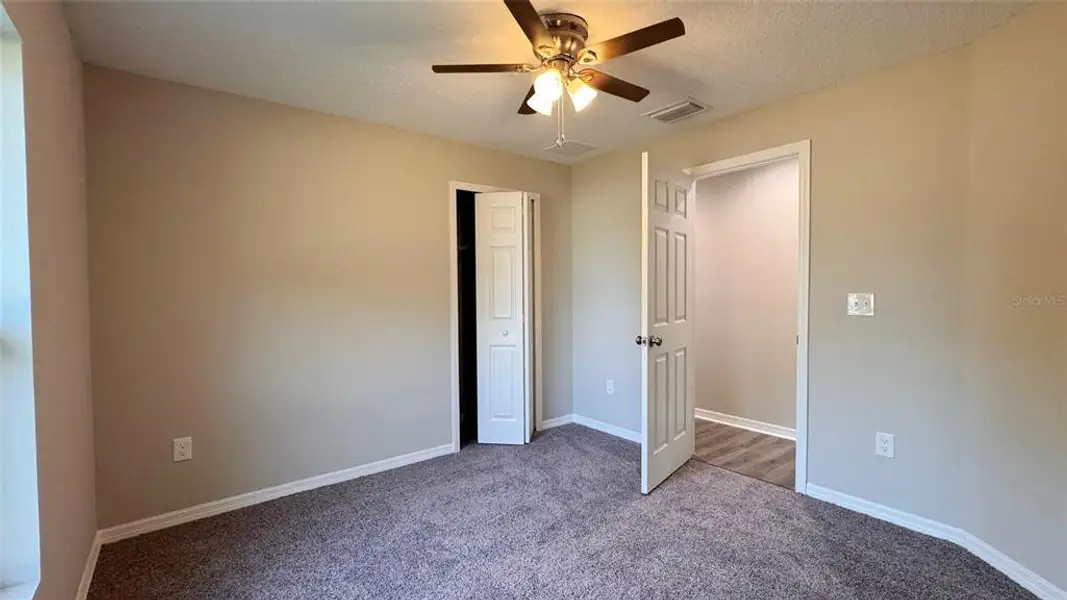 Spacious, unfurnished interior of a new home in , Orlando (Image 15).