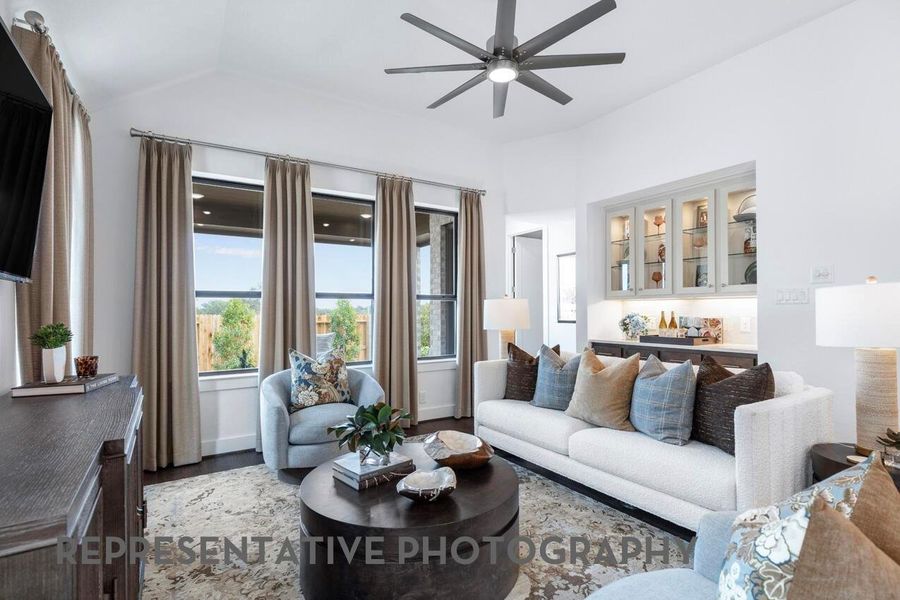 Furnished interior view inside a new home in Evergreen, Conroe (Image 10).