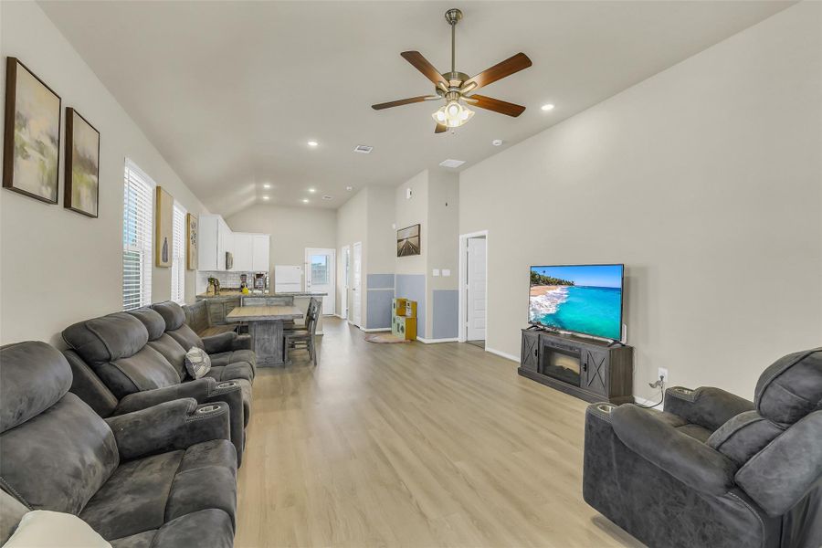 Furnished interior view inside a new home in Willowpoint, Tomball (Image 5).