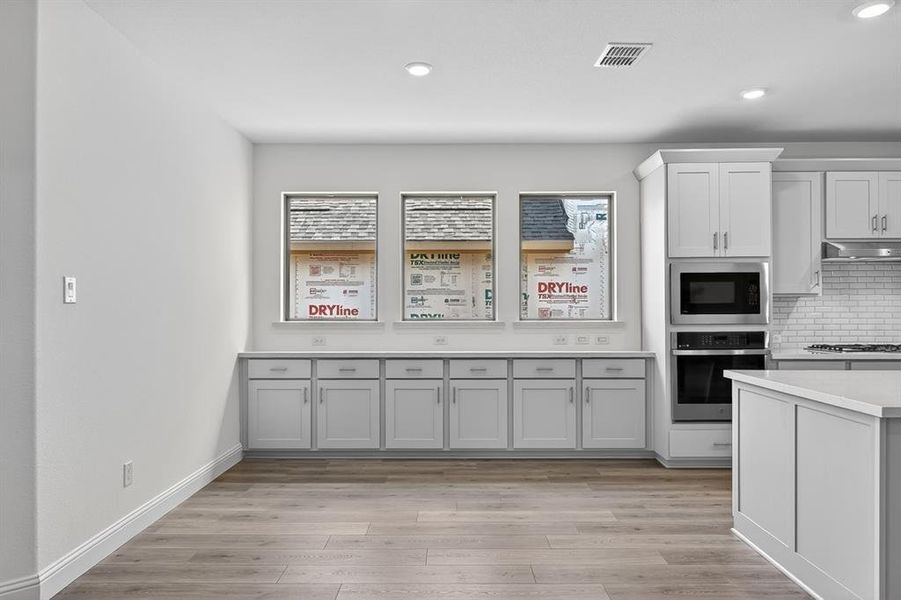 1717 Grackle Drive ~ Ready Now 1717 Grackle Drive ~ Ready Now