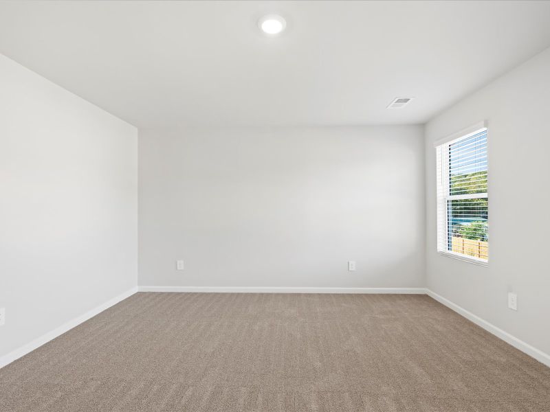 Spacious, unfurnished interior of a new home in Creek Ridge - Heritage Collection, Spartanburg (Image 15). Spacious, unfurnished interior of a new home in Creek Ridge - Heritage Collection, Spartanburg (Image 15).