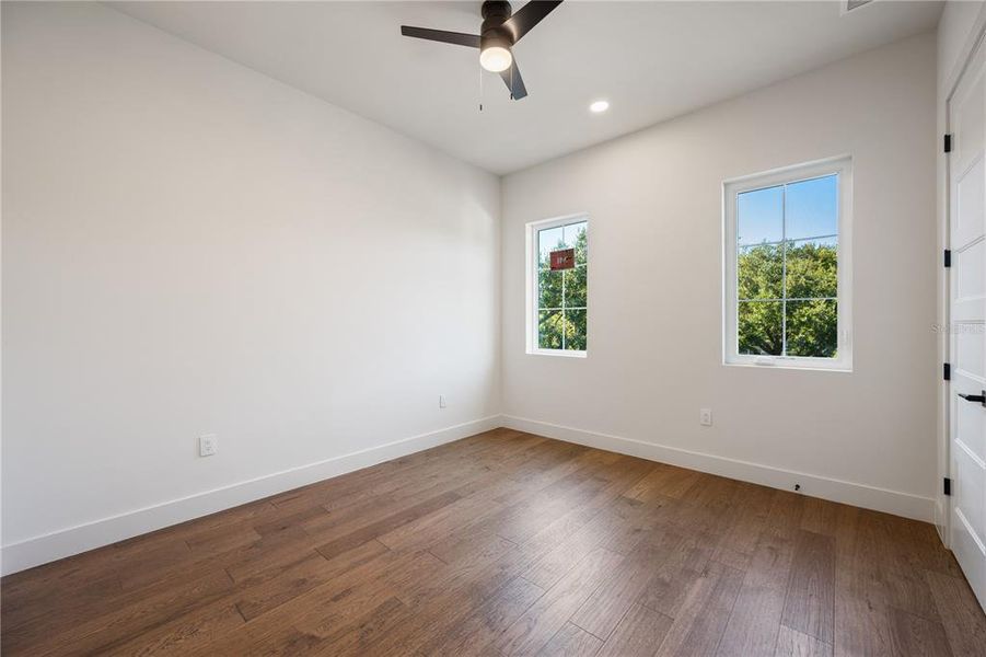 Spacious, unfurnished interior of a new home in , Winter Park (Image 21).