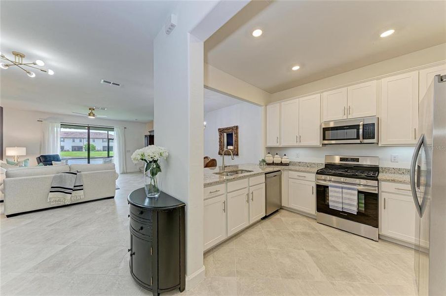 Furnished interior view inside a new home in , Lakewood Ranch (Image 18).