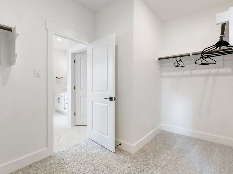 Spacious, unfurnished interior of a new home in Mercer Meadows, Royse City (Image 20). Spacious, unfurnished interior of a new home in Mercer Meadows, Royse City (Image 20).