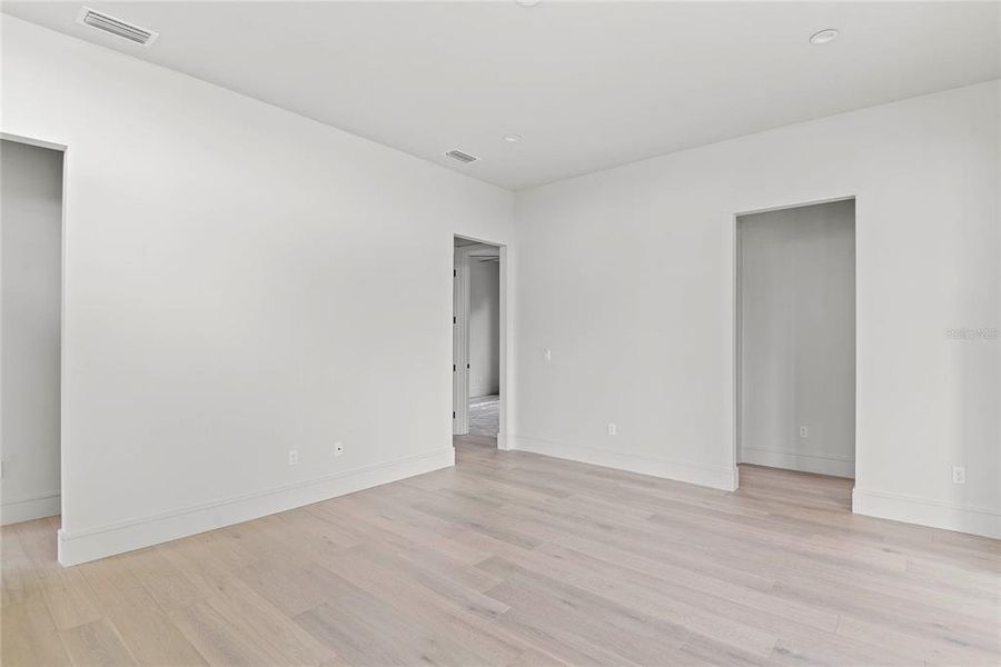 Spacious, unfurnished interior of a new home in , Winter Park (Image 18). Spacious, unfurnished interior of a new home in , Winter Park (Image 18).