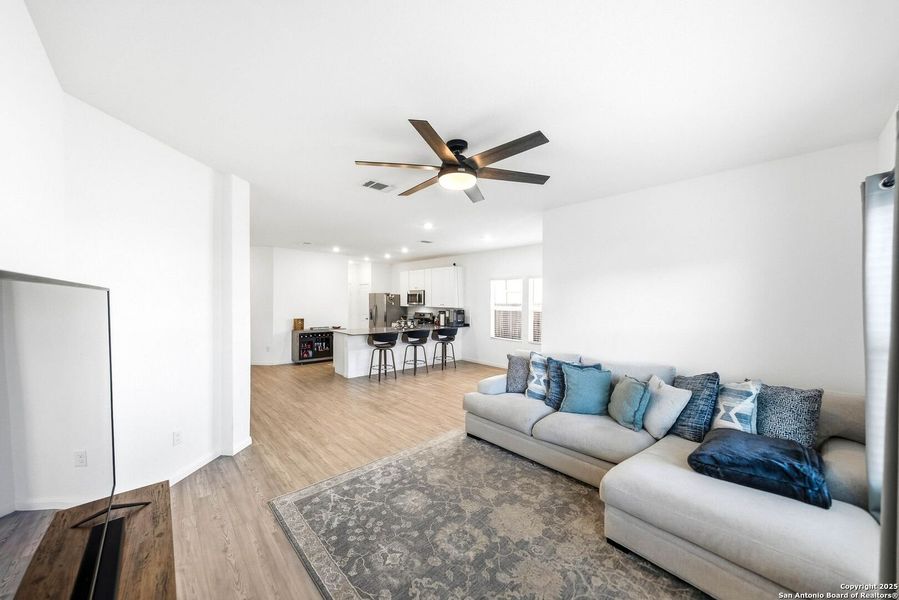 Furnished interior view inside a new home in , Bulverde (Image 4). Furnished interior view inside a new home in , Bulverde (Image 4).