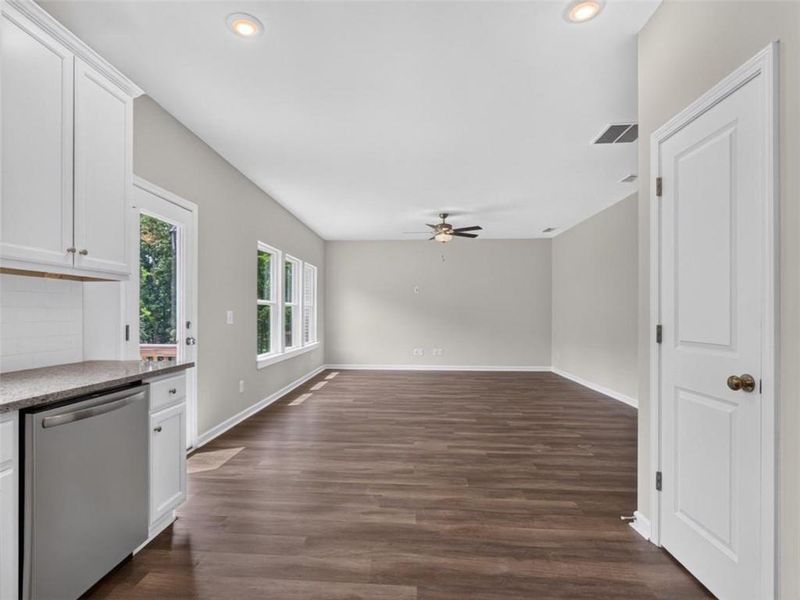 Spacious, unfurnished interior of a new home in High Shoals, Dallas (Image 31). Spacious, unfurnished interior of a new home in High Shoals, Dallas (Image 31).