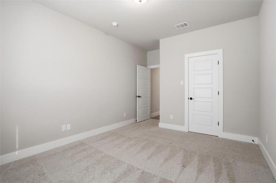 Spacious, unfurnished interior of a new home in Whispering Winds, Springtown (Image 35).