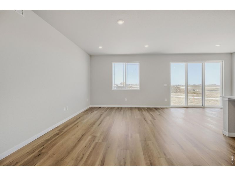 Spacious, unfurnished interior of a new home in Farmstead, Berthoud (Image 20).
