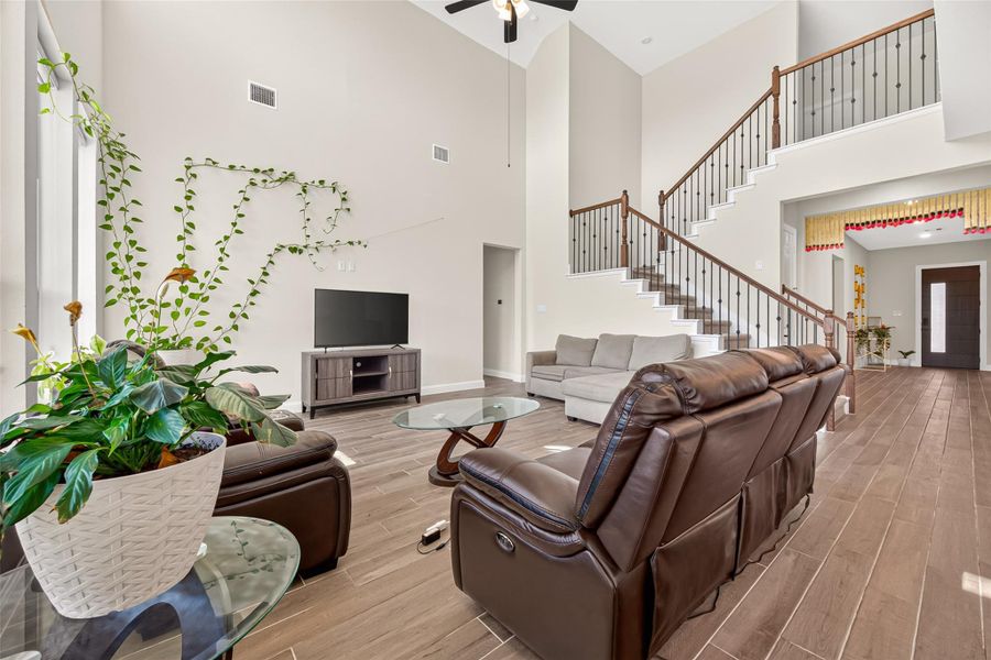 Furnished interior view inside a new home in , Katy (Image 8).