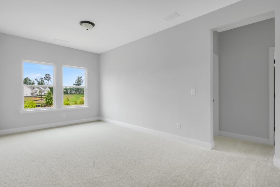 Spacious, unfurnished interior of a new home in Maddox Landing, Hoschton (Image 27).