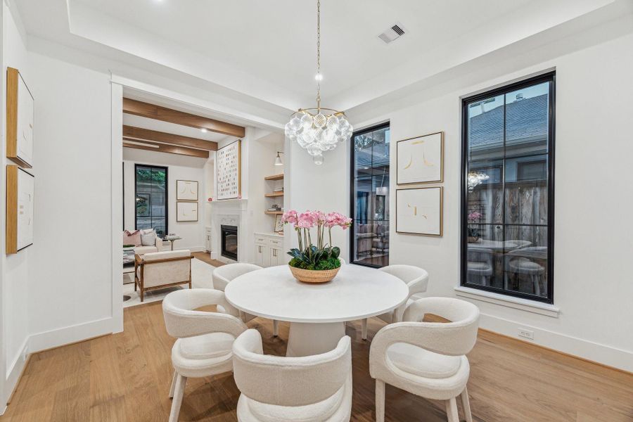 *PHOTOS OF A PREVIOUSLY BUILT HOME * SELECTIONS MAY VARY * PHOTOS SHOW THE SAME FLOOR PLAN AND/ALTERNATIVE FINISHES* PLEASE USE THIS AS A GUIDE ONLY. *PHOTOS OF A PREVIOUSLY BUILT HOME * SELECTIONS MAY VARY * PHOTOS SHOW THE SAME FLOOR PLAN AND/ALTERNATIVE FINISHES* PLEASE USE THIS AS A GUIDE ONLY.