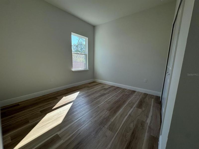 Spacious, unfurnished interior of a new home in , Ocala (Image 5).