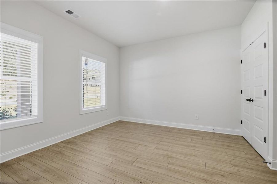 Spacious, unfurnished interior of a new home in , Ellenwood (Image 9).