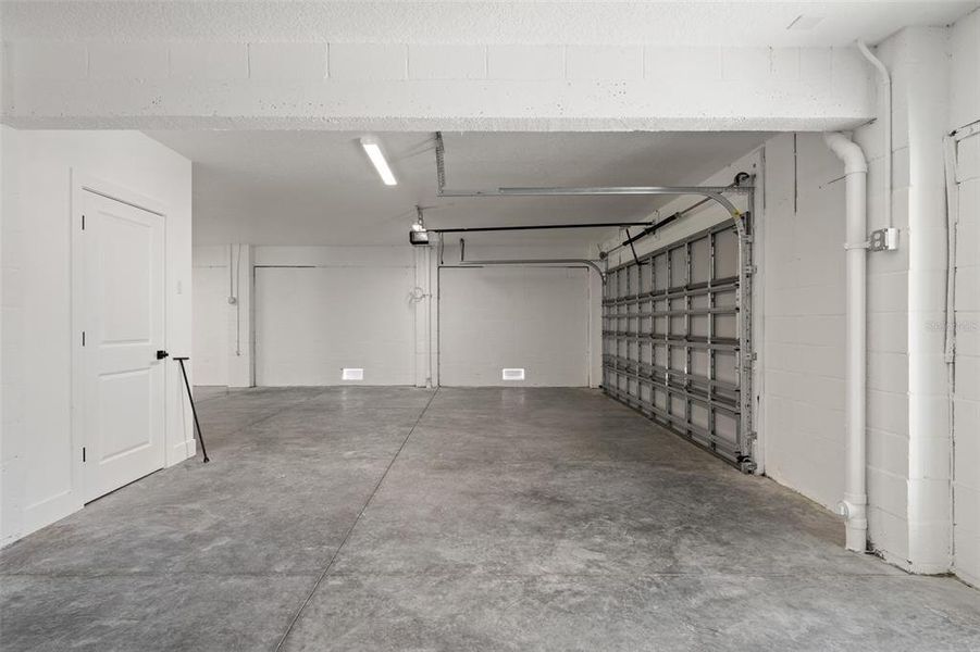 Spacious, unfurnished interior of a new home in , Hernando Beach (Image 21). Spacious, unfurnished interior of a new home in , Hernando Beach (Image 21).