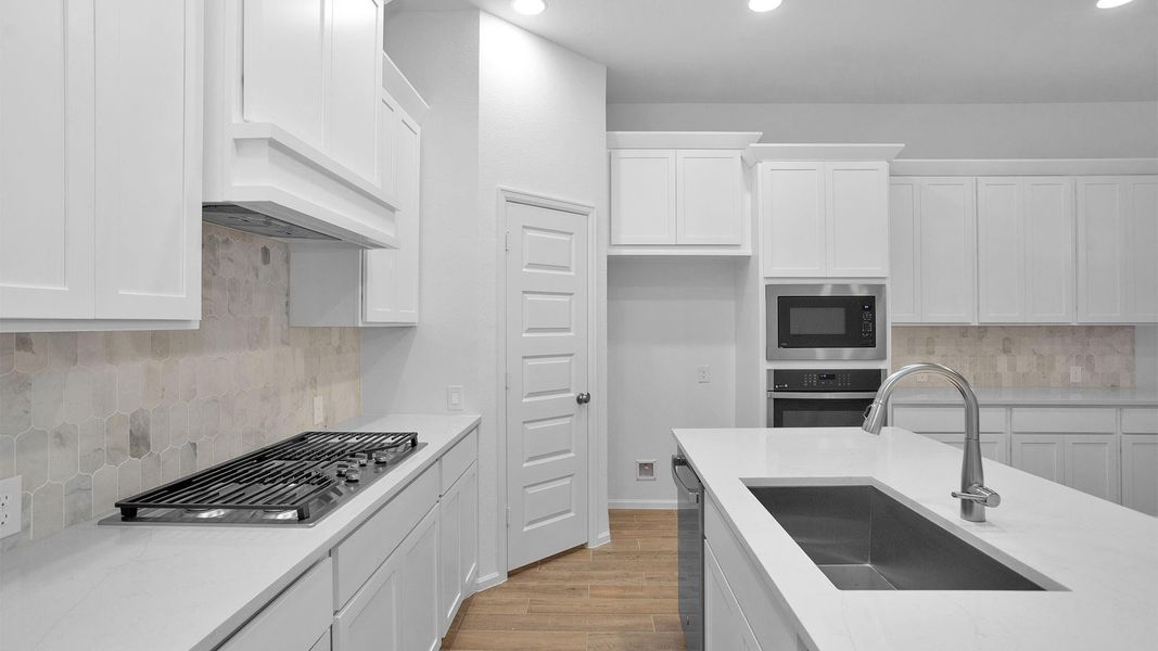 Furnished interior view inside a new home in Candela 40', Richmond (Image 4).