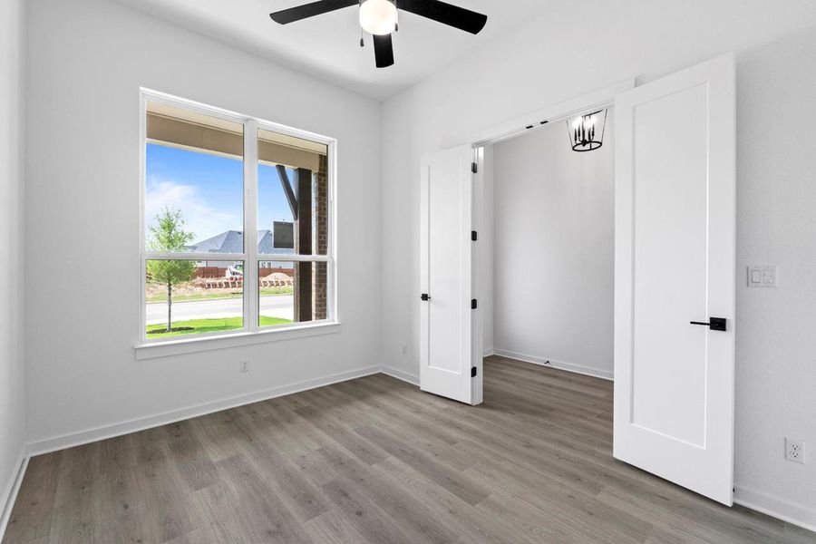 Image 5 of a home in Broken Oak. Image 5 of a home in Broken Oak.