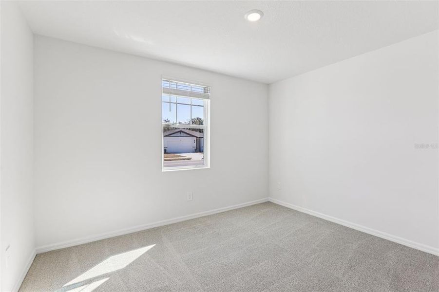 Spacious, unfurnished interior of a new home in Leyland Preserve - Classic Series, Brooksville (Image 31).