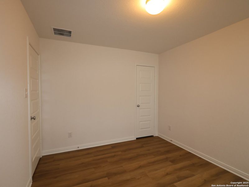 Spacious, unfurnished interior of a new home in Paloma Park, Converse (Image 22).
