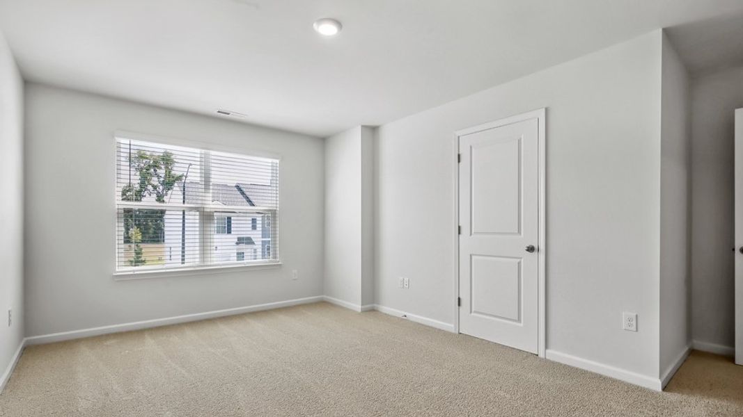 Spacious, unfurnished interior of a new home in Clock Road Townhomes, New Bern (Image 16).