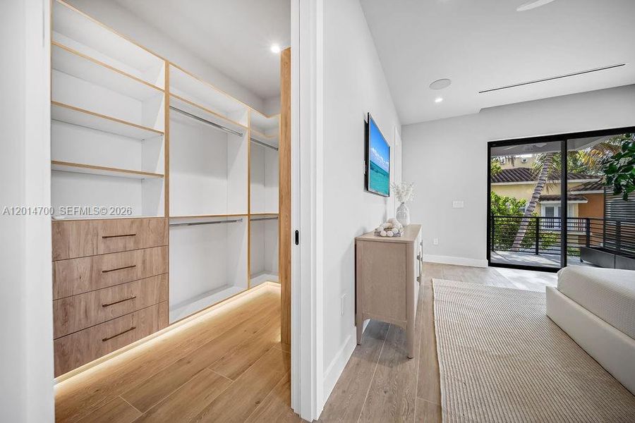 Furnished interior view inside a new home in , Fort Lauderdale (Image 44).