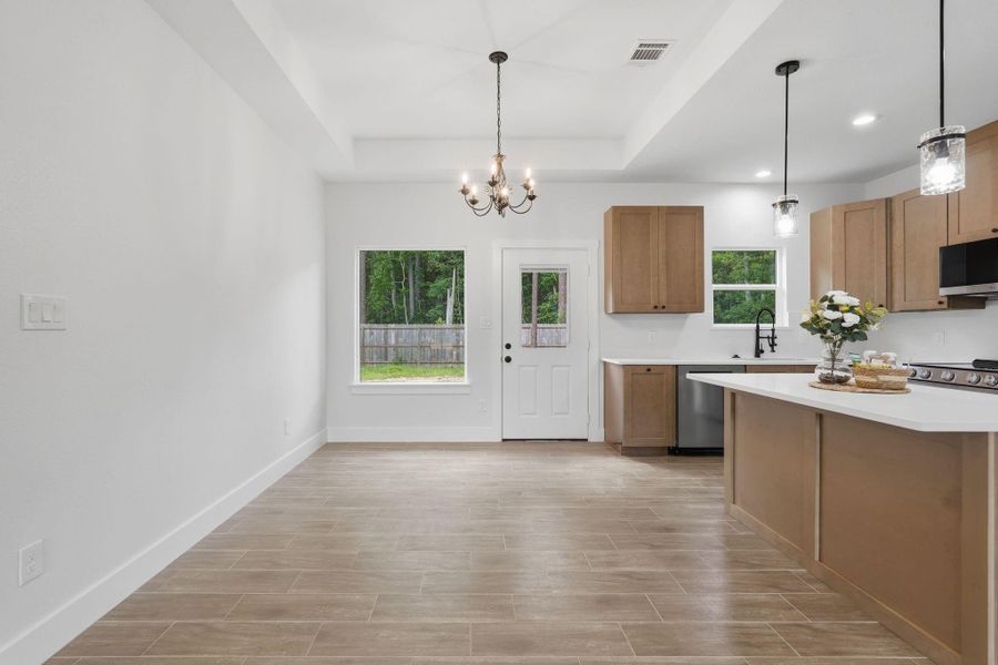 Spacious, unfurnished interior of a new home in , Conroe (Image 20). Spacious, unfurnished interior of a new home in , Conroe (Image 20).