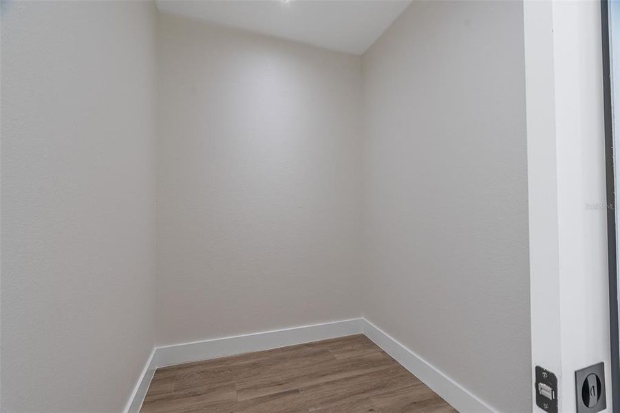 Spacious, unfurnished interior of a new home in , Placida (Image 37).