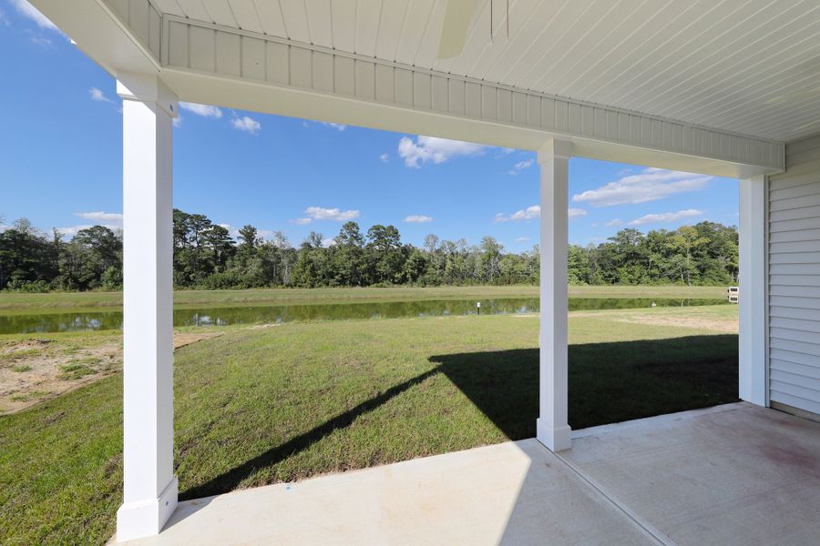 Exterior details and patio area of a home in Jordan Grove, Conway (Image 26).