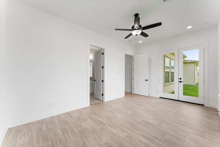Spacious, unfurnished interior of a new home in , Spring (Image 13). Spacious, unfurnished interior of a new home in , Spring (Image 13).