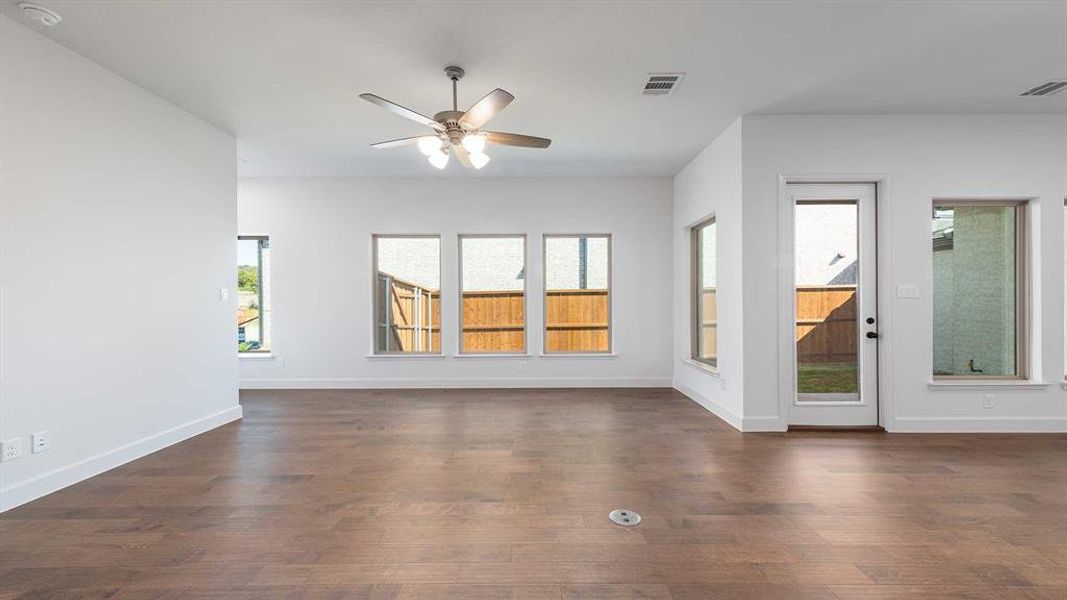 Spacious, unfurnished interior of a new home in The Heights At Uptown Celina 45', Celina (Image 15). Spacious, unfurnished interior of a new home in The Heights At Uptown Celina 45', Celina (Image 15).