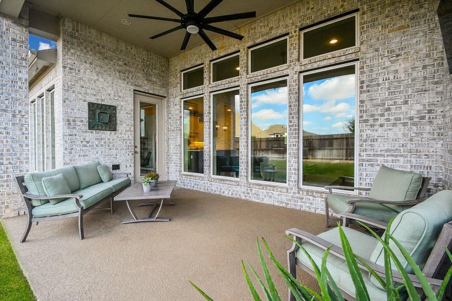 Indoor/outdoor entertaining is easy!