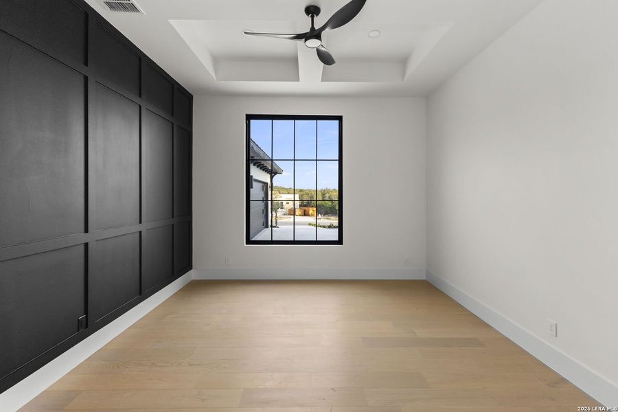 Spacious, unfurnished interior of a new home in , Boerne (Image 19).