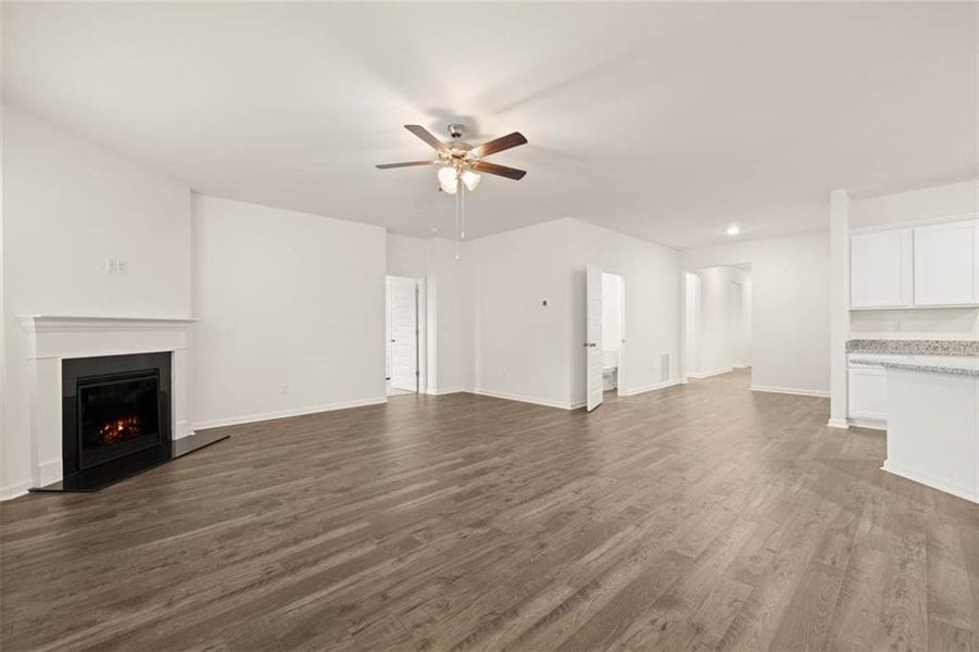 Spacious, unfurnished interior of a new home in Bridle Creek, Locust Grove (Image 28).