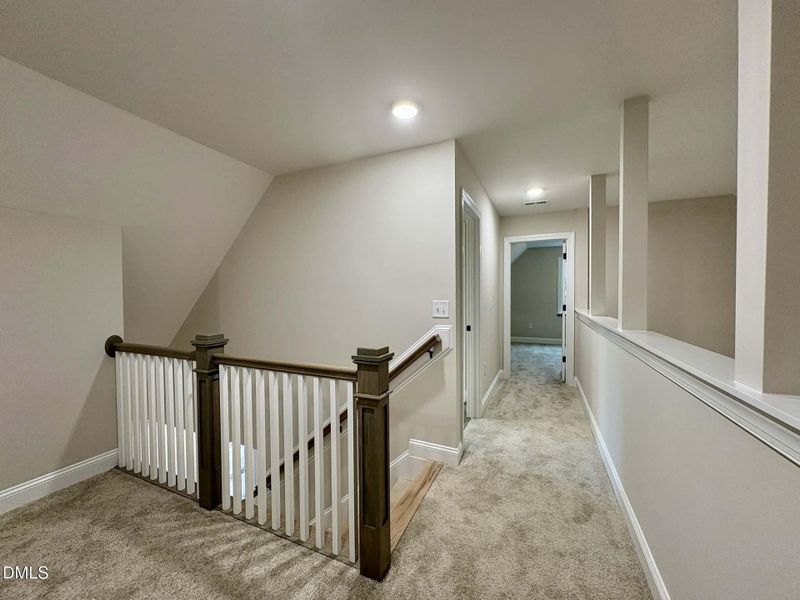 080ee0ef-fb62-4c59-b225-5fd3e6d151e5