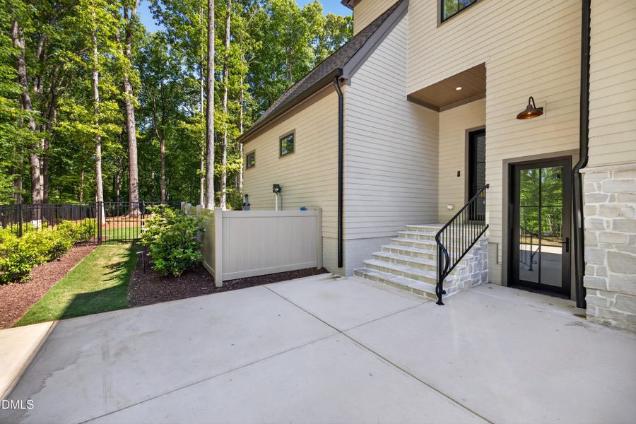 6508 Sanctuary Falls Drive Raleigh -71