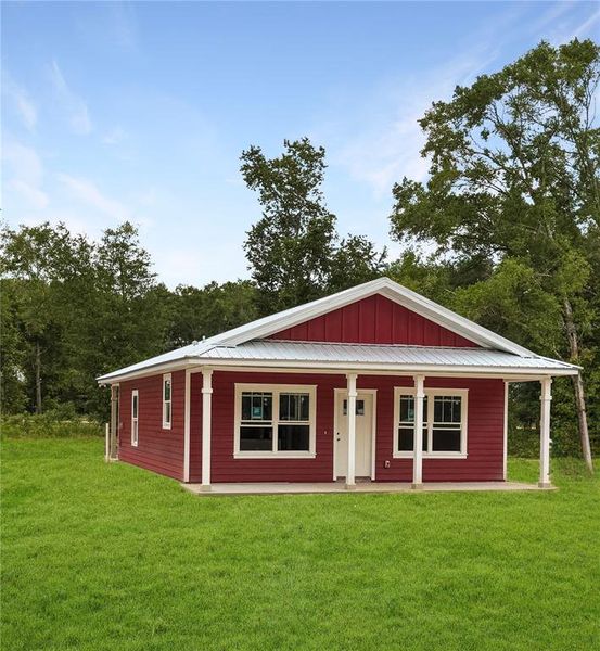 Front exterior of a new home in , Trenton, FL, highlighting curb appeal (Image 2). Front exterior of a new home in , Trenton, FL, highlighting curb appeal (Image 2).