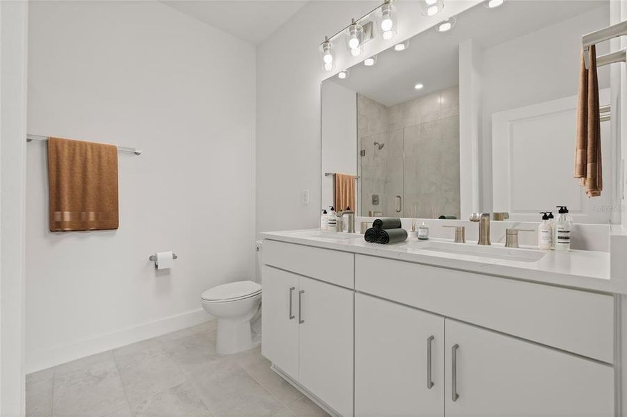 Furnished interior view inside a new home in Alante, St. Petersburg (Image 15).