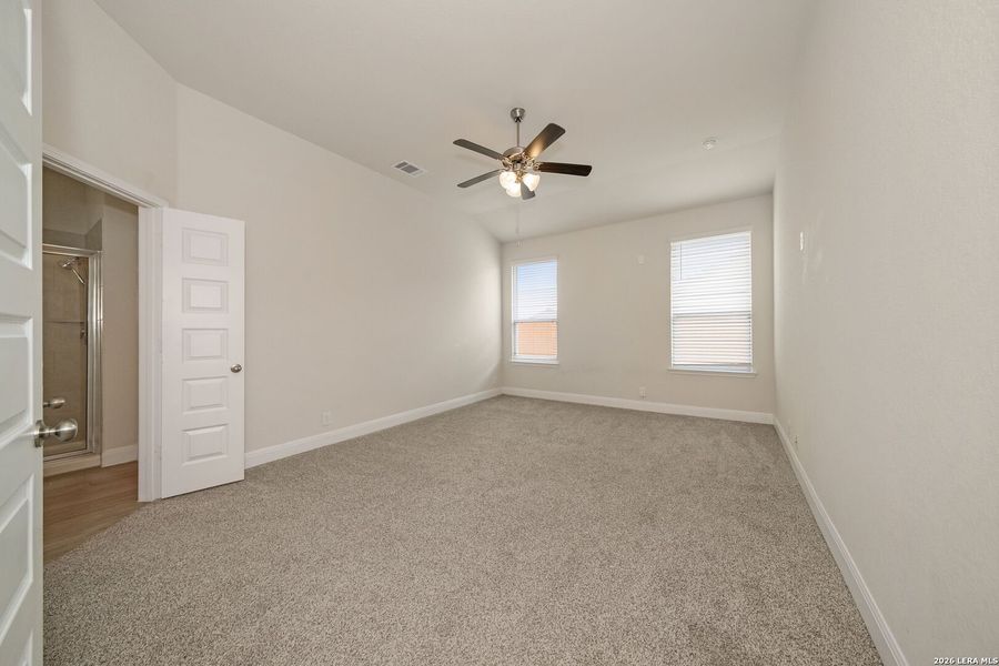 Spacious, unfurnished interior of a new home in Steele Creek, Cibolo (Image 12).