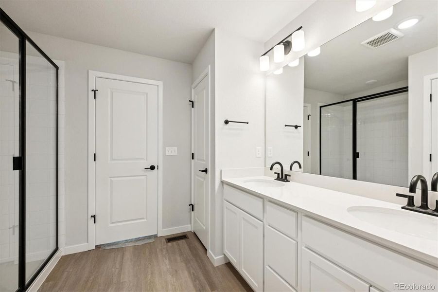 Furnished interior view inside a new home in Coyote Creek, Fort Lupton (Image 4).