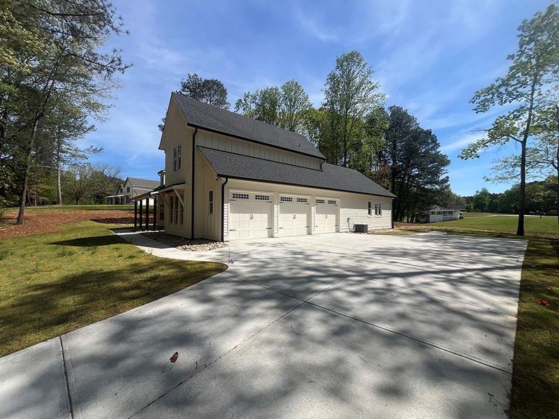 Image 69 of a home in .