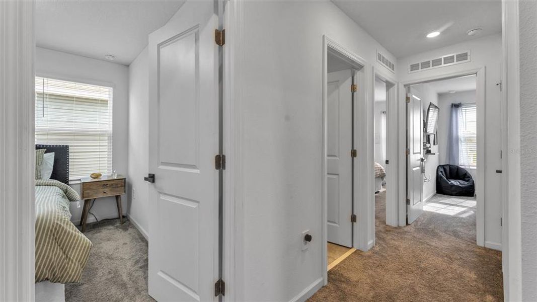 Spacious, unfurnished interior of a new home in , Winter Haven (Image 23).