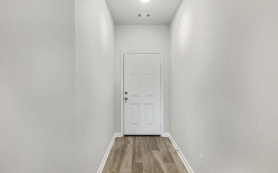Spacious, unfurnished interior of a new home in Magnolia Springs, Montgomery (Image 11). Spacious, unfurnished interior of a new home in Magnolia Springs, Montgomery (Image 11).
