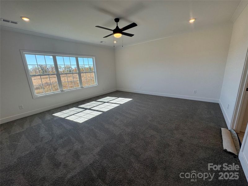 Spacious, unfurnished interior of a new home in Kerns Ridge, Salisbury (Image 25).