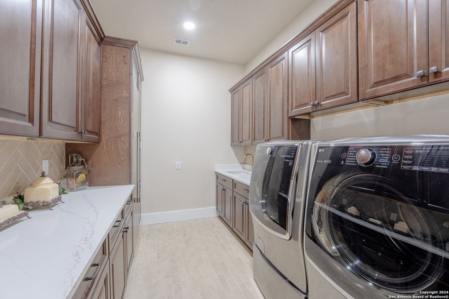 Furnished interior view inside a new home in , Spring Branch (Image 34).