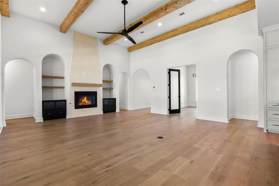 Spacious, unfurnished interior of a new home in Bear Creek Ranch, Aledo (Image 23). Spacious, unfurnished interior of a new home in Bear Creek Ranch, Aledo (Image 23).